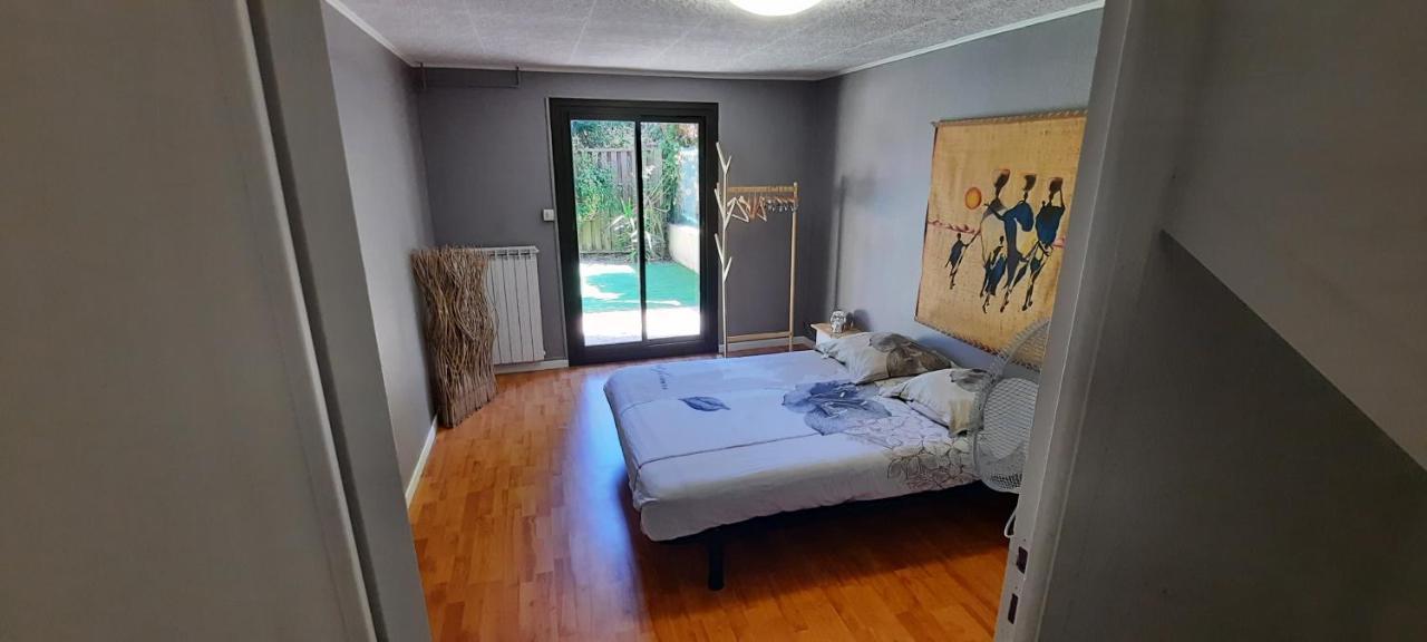 Au Coeur Du Village Saint-Cyr-sur-Mer Εξωτερικό φωτογραφία